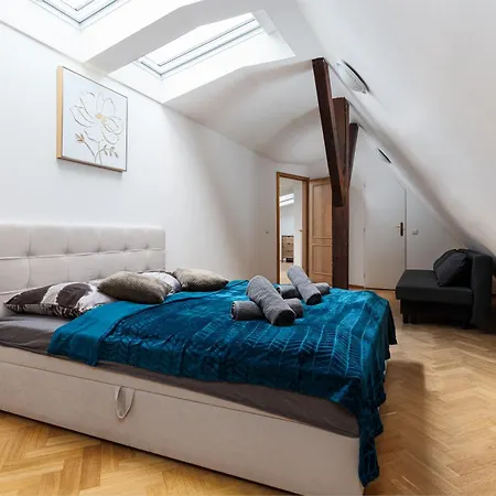 Sky Luxury Penthouse *